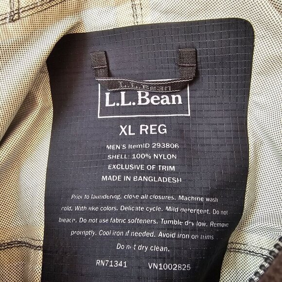 L.L.Bean Men's Nylon Windbreaker Jacket With Hood & Zippered Pockets, Size XL - Picture 4 of 11